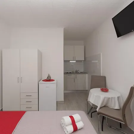 Sol * 马卡尔斯卡