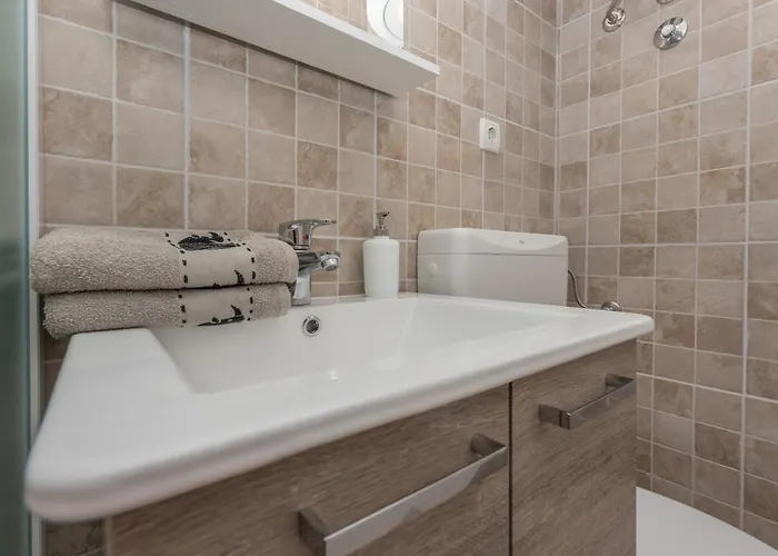 Sol * 马卡尔斯卡