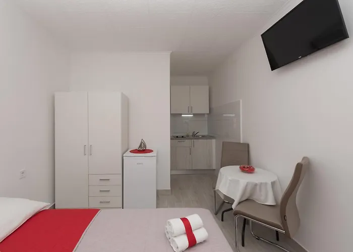 Sol * 马卡尔斯卡